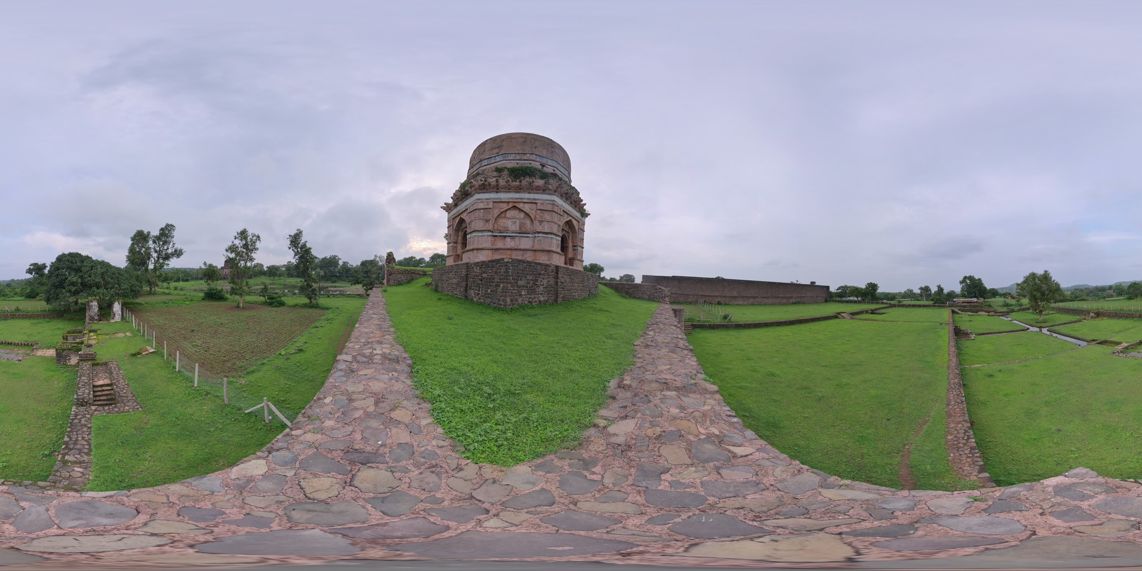 Echoes of Elegance The Forgotten Dome of Dai's Younger Sister